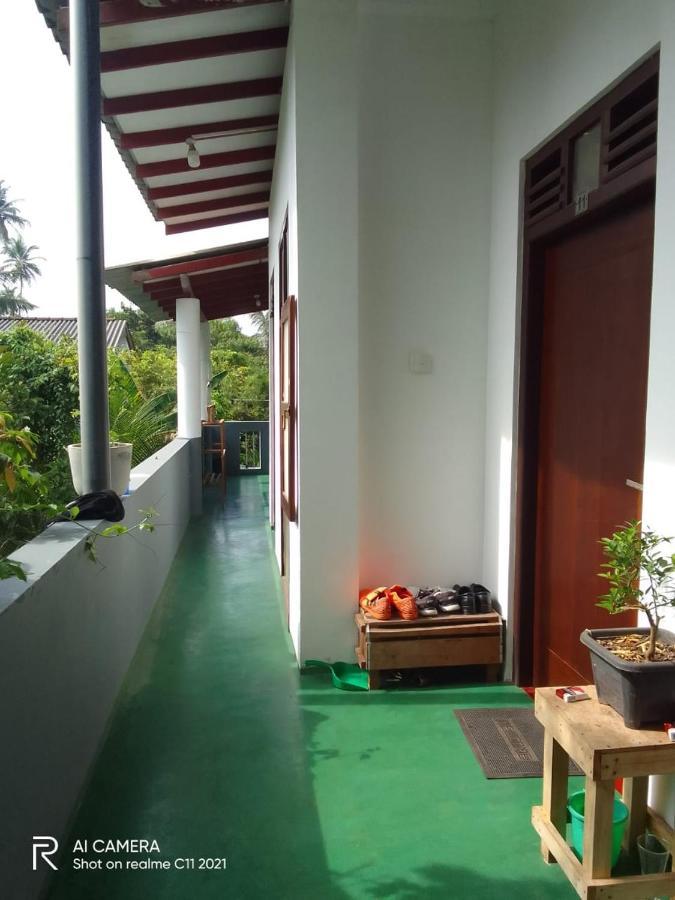Hotel New Star Light Mirissa Esterno foto